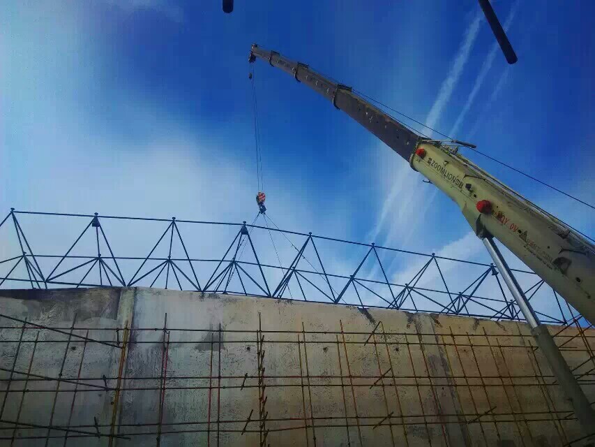 阿克苏食堂网架结构工程